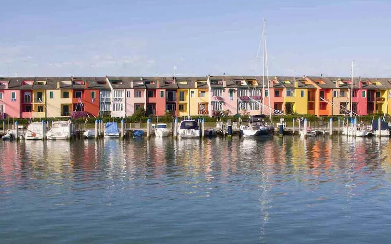 Incredible Apartment With Pool Porto Santa Margherita di Caorle Italy