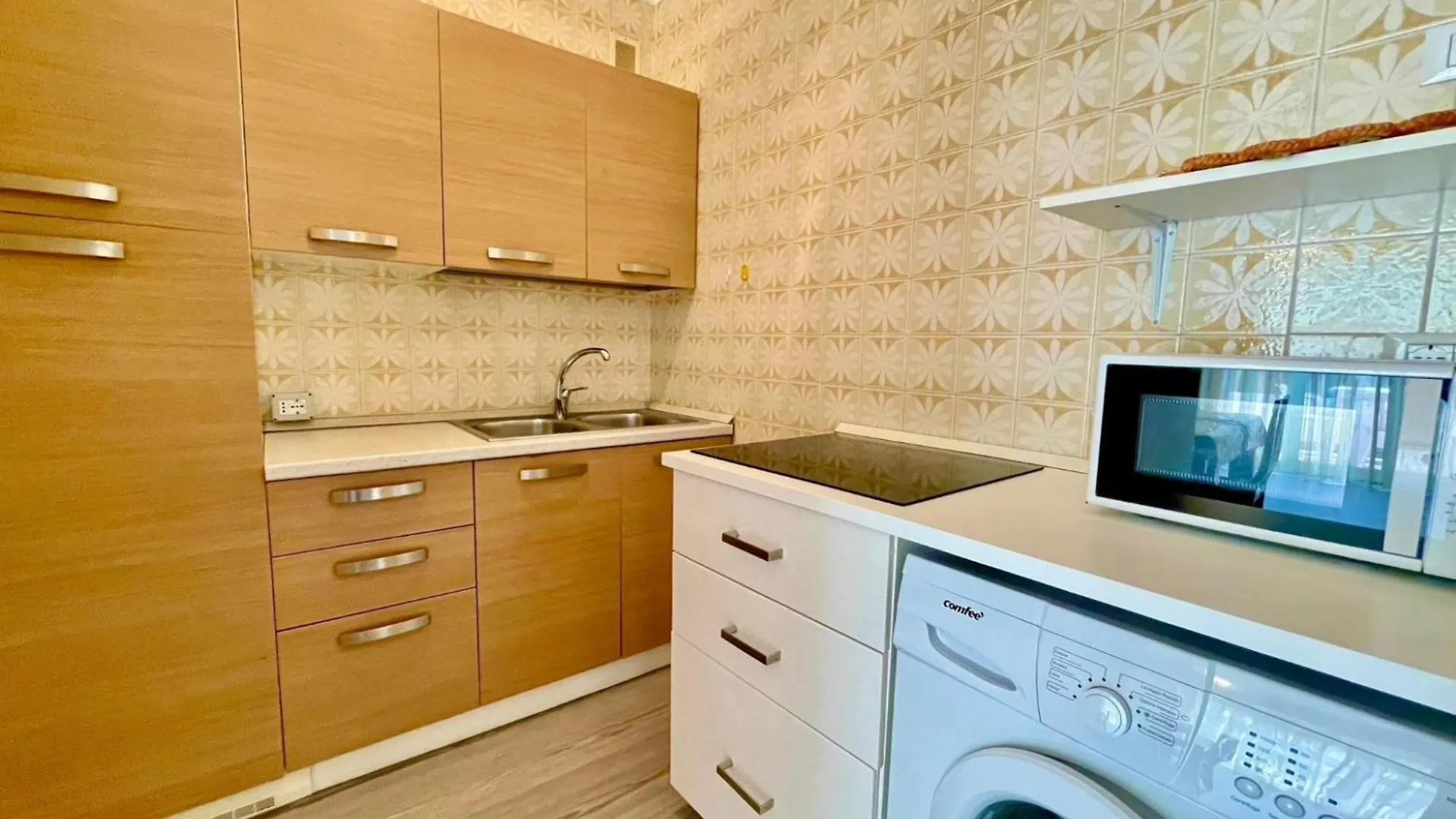 Modern And Bright Apartment With Pool 0*, Porto Santa Margherita Italie